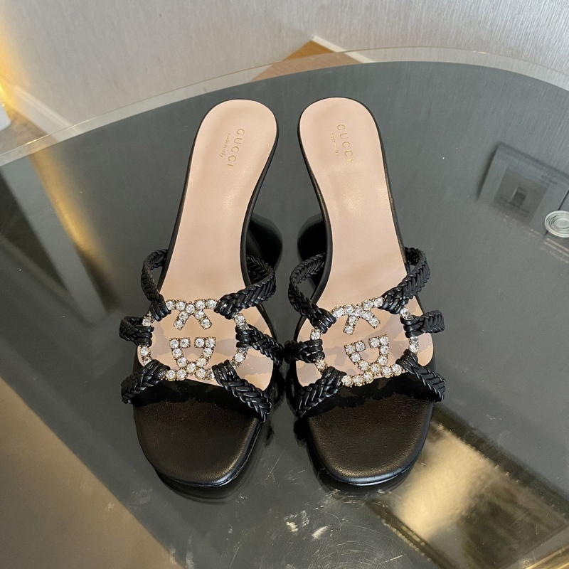 G*u*i high heels